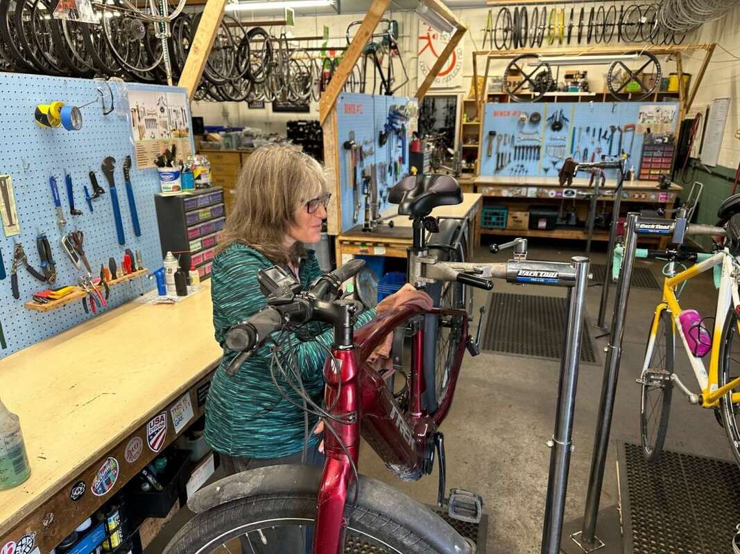 Press - BIKE LIBRARY INC